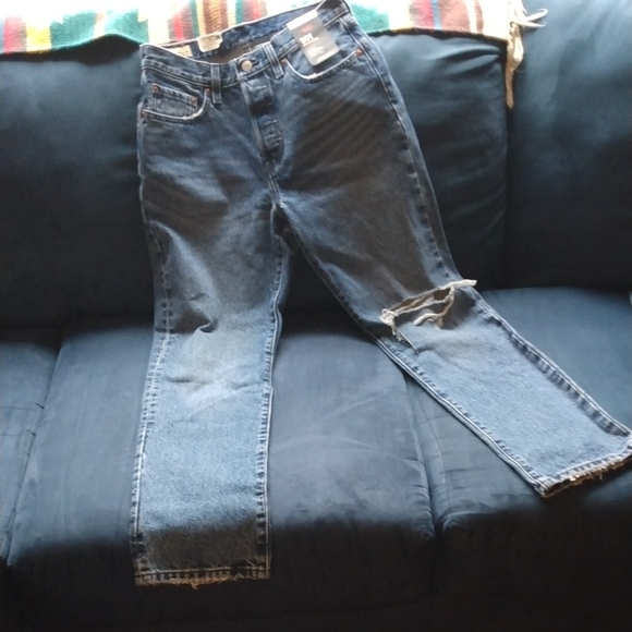 Levi's 501 Original Blue Jeans - Picture 2 of 16